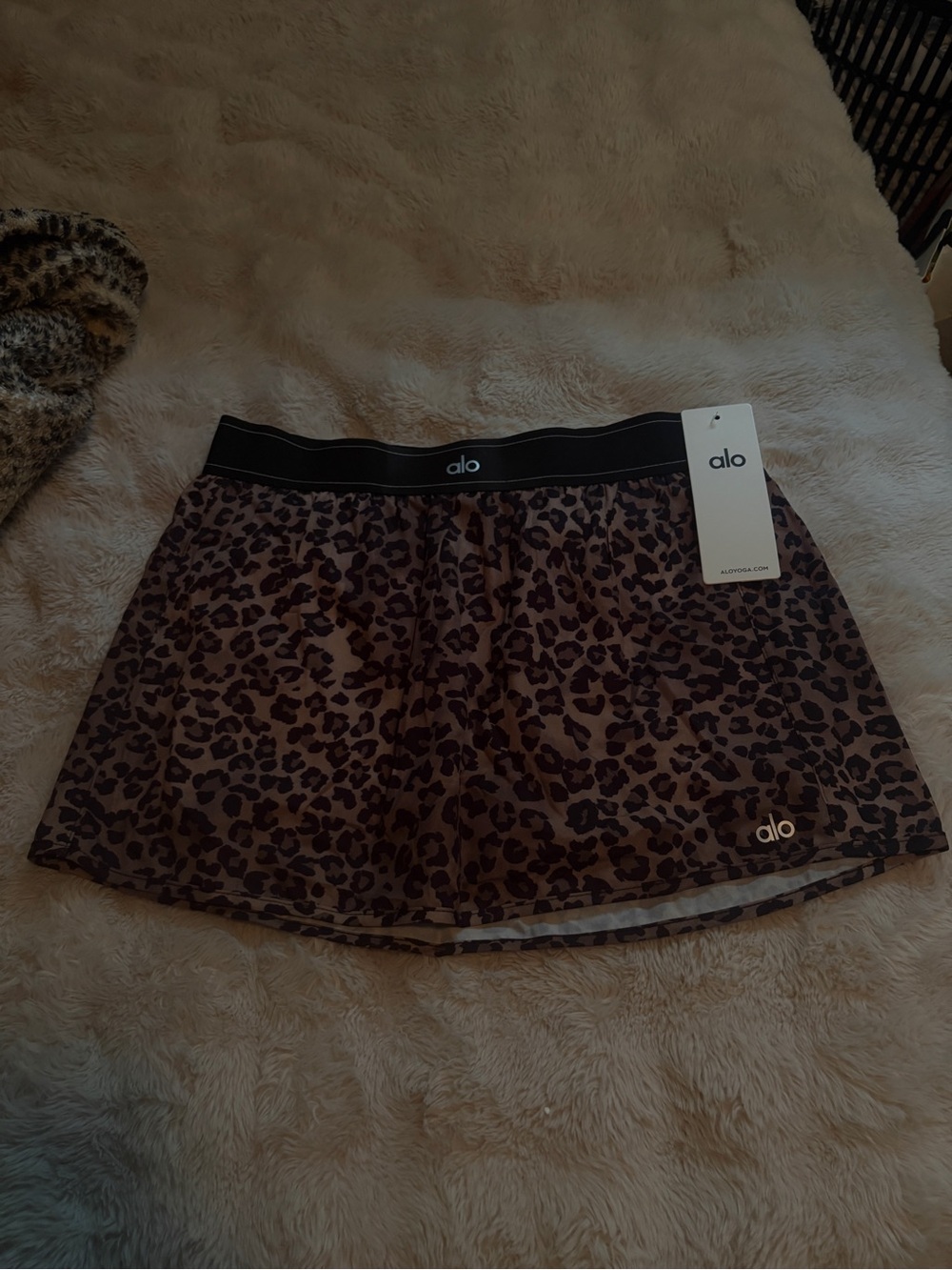 ALO Yoga Brown Leopard Print Active Skort